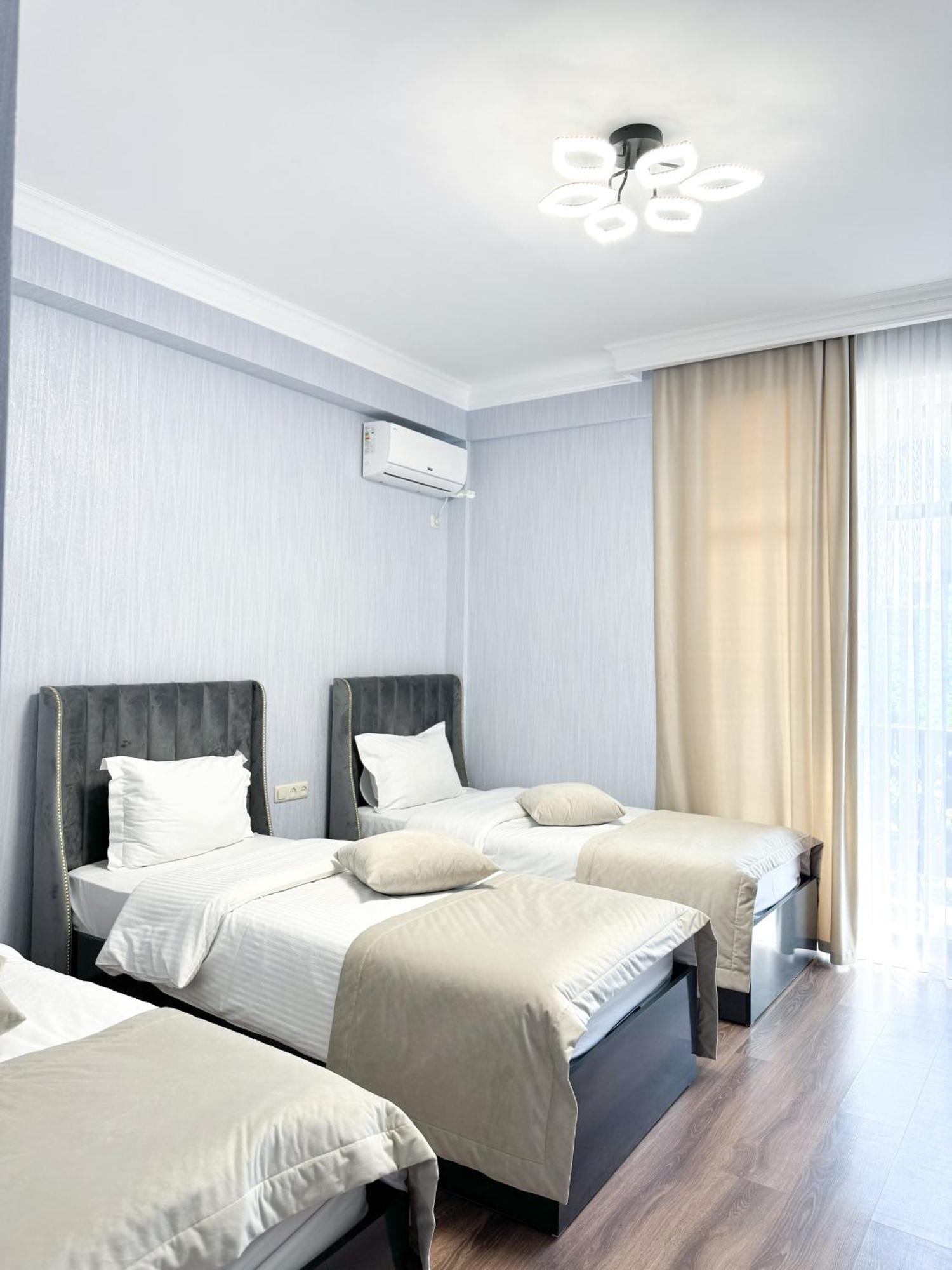 Armenia Hotel يريفان المظهر الخارجي الصورة