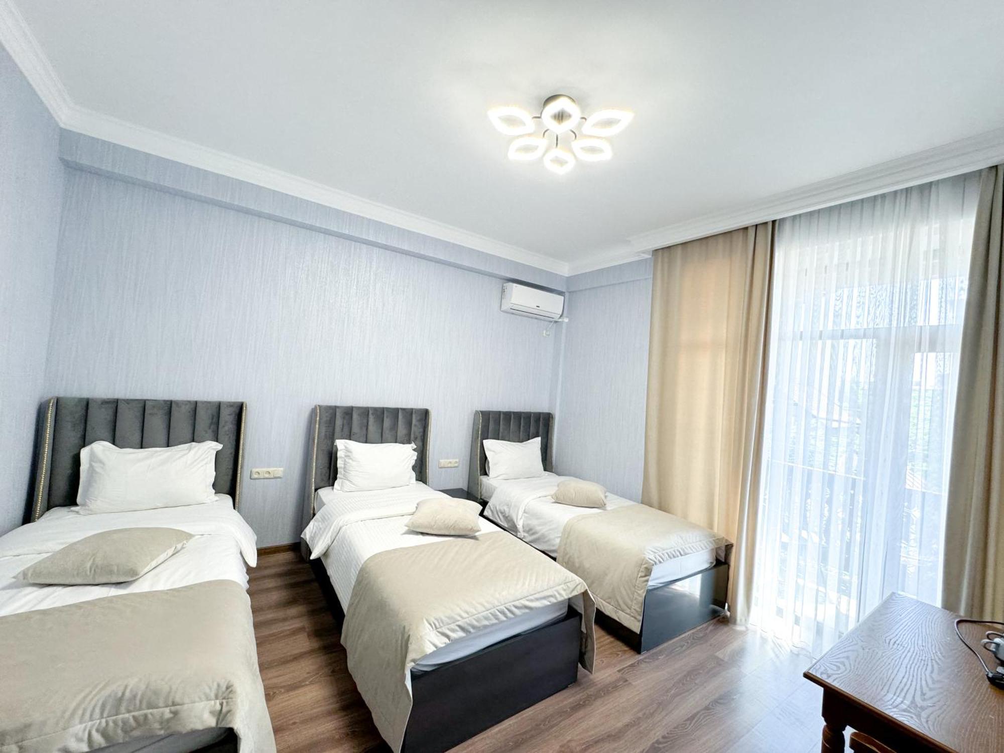 Armenia Hotel يريفان المظهر الخارجي الصورة